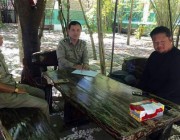 លោកឧកញ៉ាទៀ វិចិត្រ ប្រធានសមាគមន៍គ្រួសារអូបីបានប្រគល់សត្វខ្លាឃ្មុំមួយក្បាលជូនទៅមន្ត្រីអង្គការអភិរក្សសត្វព្រៃវ៉ាយអេត ដេម្បីយកទៅលែងក្នុងតំបន់ព្រៃការពារធម្មជាតិវិញ