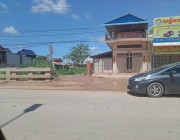 ឡានដឹកខ្សាច់ មមាញឹកខ្លាំងជាងគេនៅស្ពានលេខ៩ ស្រុកស្អាង ខេត្តកណ្តាល សុំរួចខ្លួនពីការបោសសំអាតថ្នល់២១បេ ដោយសារបានបង់លុយទៅស្រុកហើយ ។