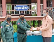 លោក លី សារី ជួបសំណេះសំណាលជាមួយកម្លាំងប្រជាការពារភូមិ និងកម្លាំងប៉ុស្តិ៍រដ្ឋបាលក្នុងឱកាសបុណ្យចូលឆ្នាំថ្មី