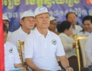 អបអរសាទរពិធីបេីកកម្មវិធីប្រណាំងទូកខ្នាតអន្តរជាតិ និងទូកក្តារបីសន្លឹកថ្ងៃទី១នៅទន្លេវ៉ៃគោ ក្រុងស្វាយរៀង ខេត្តស្វាយរៀង ក្រោមដំបូលសន្តិភាព និងបរិយាកាសសប្បាយរីករាយ