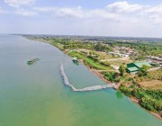 លោកឧកញ៉ា ចាក់ថ្មចូលទន្លេនៅកំពង់ចាមសារភាពថា ជាកំហុសរបស់លោក ដែលមិនបានសុំច្បាប់ ។