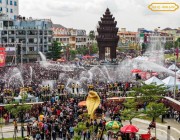 នៅថ្ងៃទី២នៃពិធីបុណ្យចូលឆ្នាំខ្មែរ សម្រាប់ខេត្តបាត់ដំបង បានទាញកំណើនភ្ញៀវទេសចររហូតដល់ជាង៦៦ម៉ឺននាក់ មានការ កើនឡើងជាង២៧ភាគរយ ធៀបឆ្នាំមុន